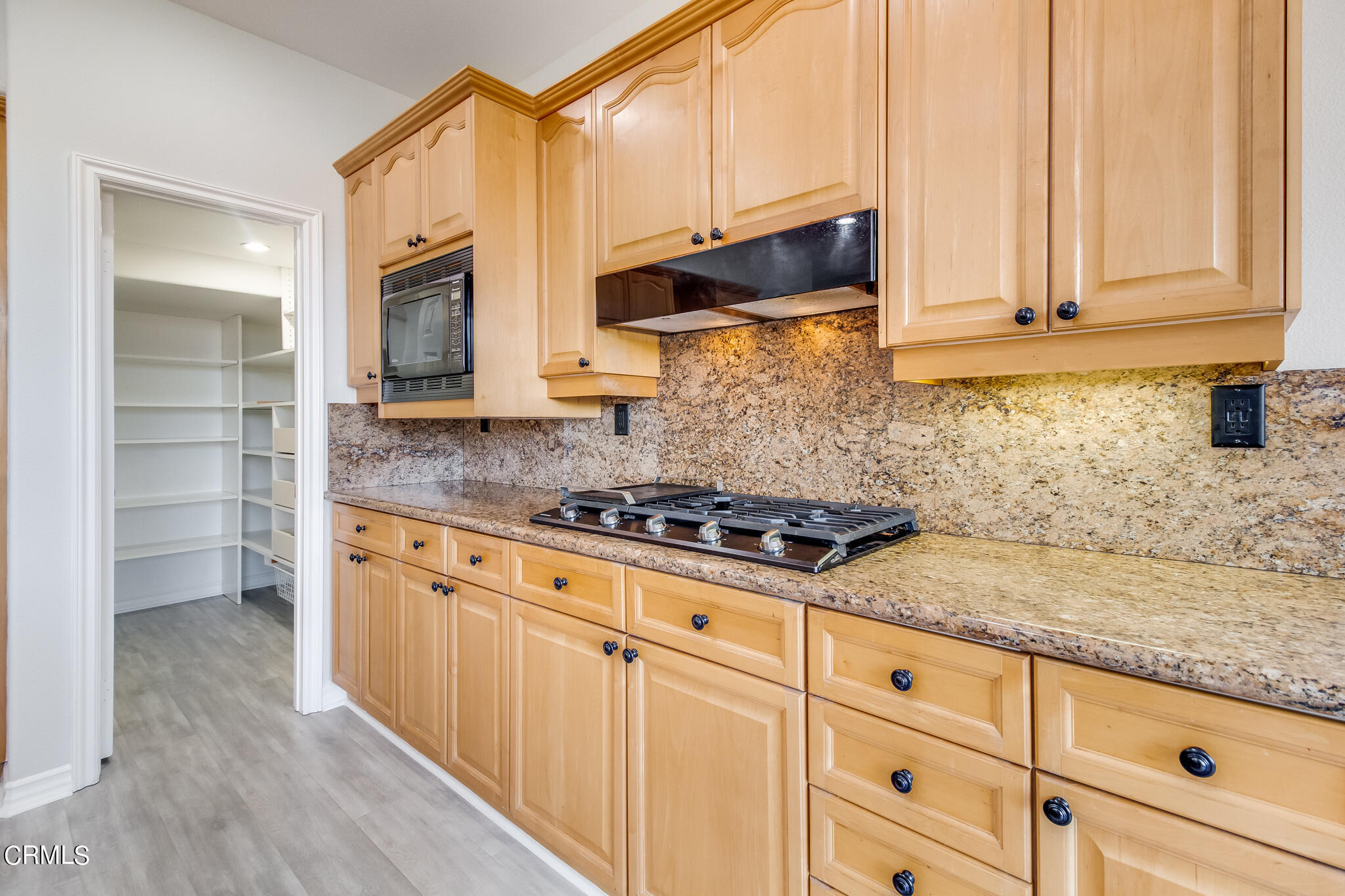 13625 Silver Oak Lane Moorpark, CA 93021 - Photo 11 of 44 13625 Silver Oak Ln - HsHProd-12