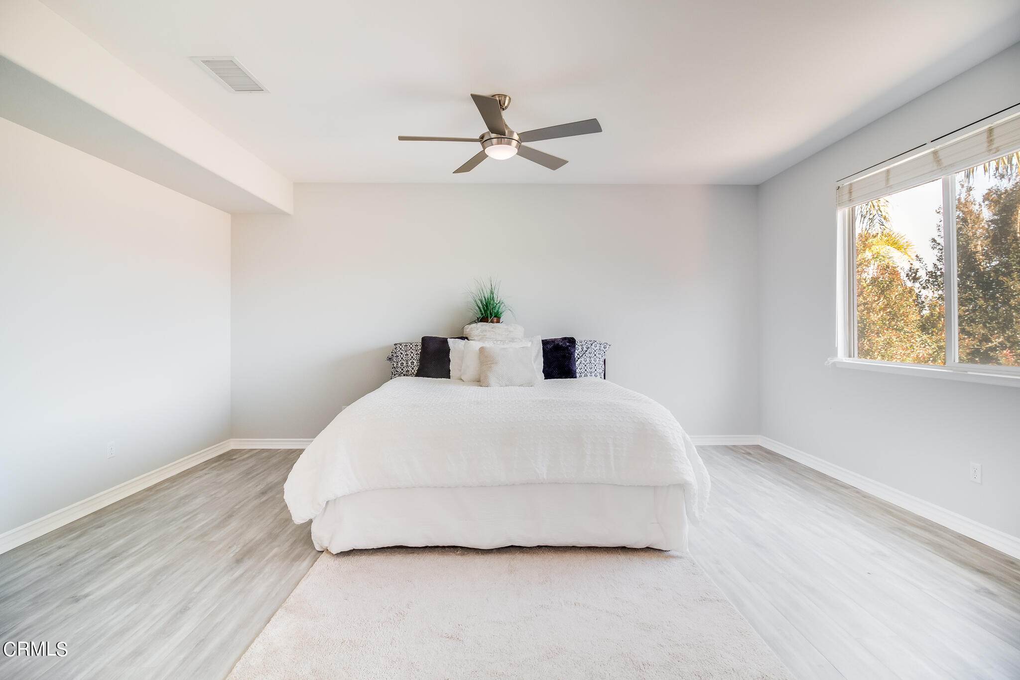 13625 Silver Oak Lane Moorpark, CA 93021 - Photo 15 of 44 13625 Silver Oak Ln - HsHProd-22