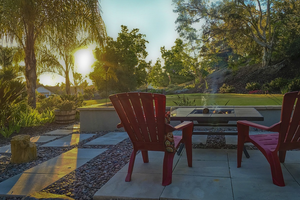 1501 Del Mar Road Oceanside, CA 92057 - Photo 17 of 25 Side yard offers gorgeous sunset views!