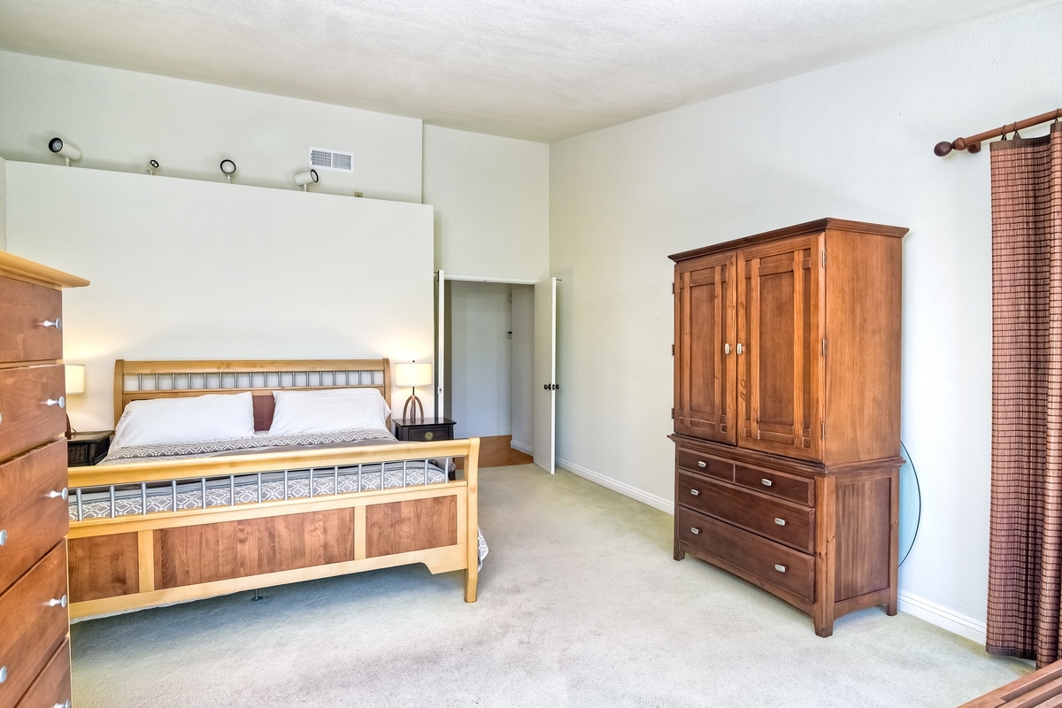 1501 Del Mar Road Oceanside, CA 92057 - Photo 9 of 25 Gallery Image 9