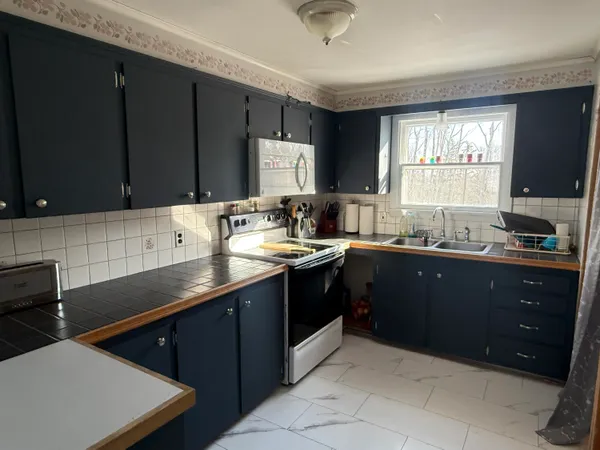 $294,000 | 29 Woodland Road, Ellsworth, ME 04605