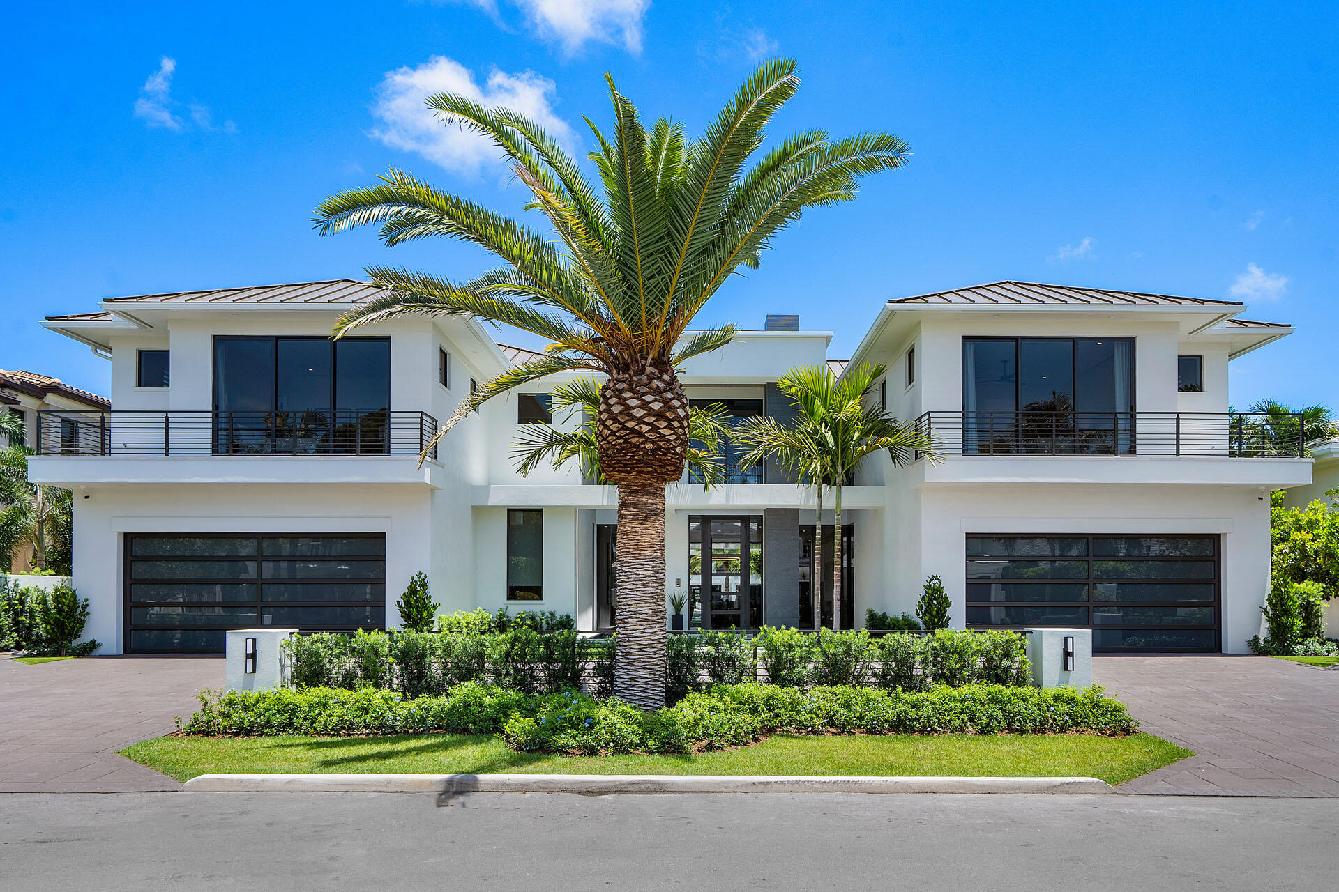 404 East Coconut Palm Road Boca Raton, FL 33432 - Photo 3 of 20 404_Coconut_Palm_Road_02