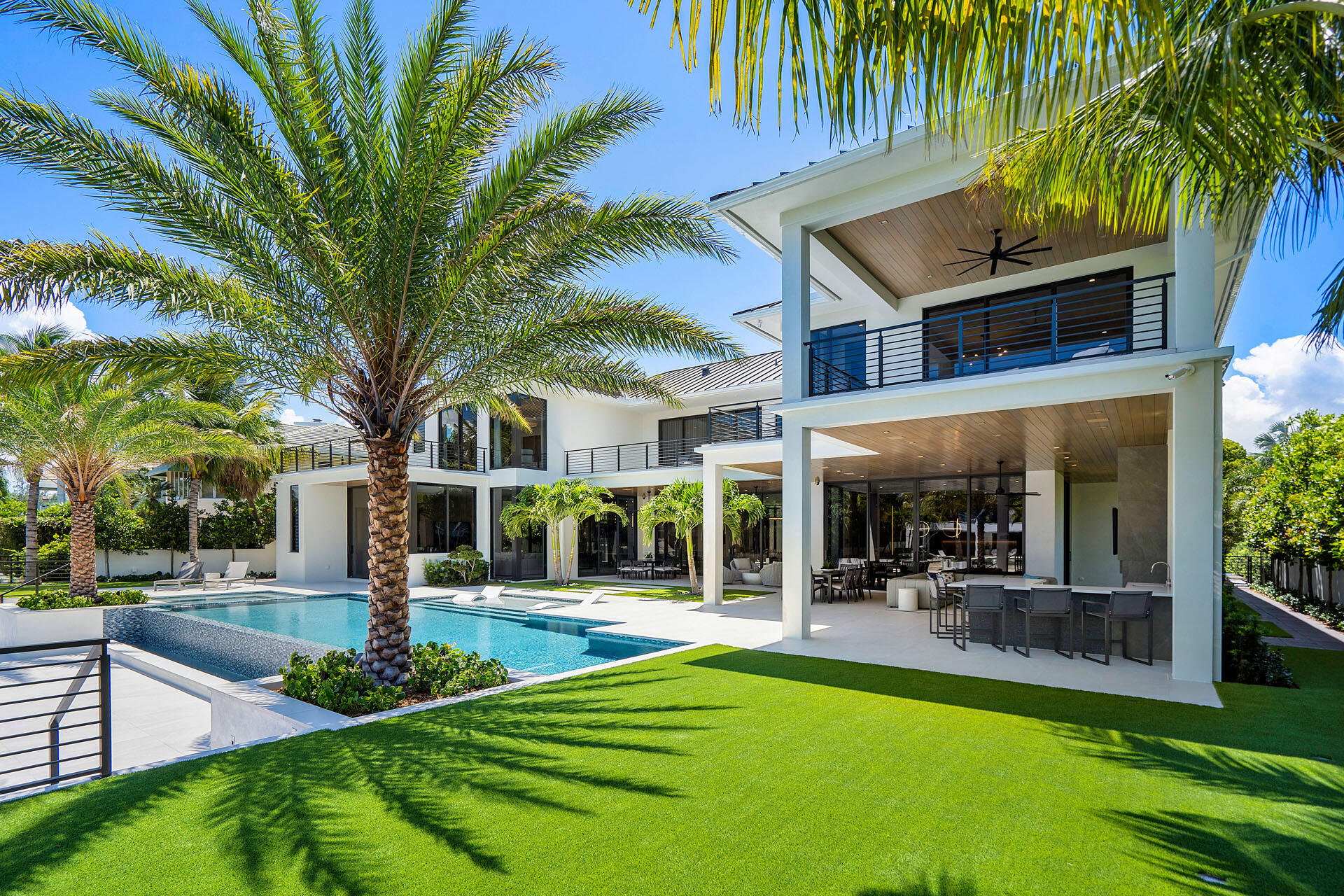 404 East Coconut Palm Road Boca Raton, FL 33432 - Photo 4 of 20 404_Coconut_Palm_Road_04