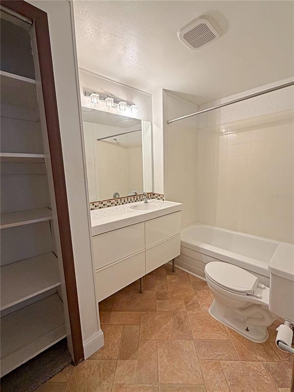 2400 Shannon Road Orlando, FL 32806 - Photo 8 of 18