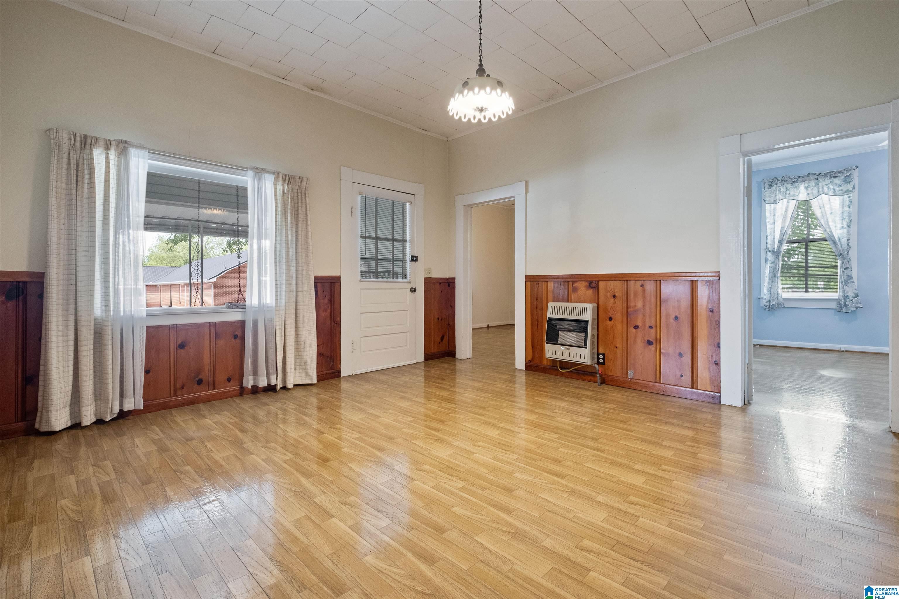 44 B Street Southwest Jacksonville, AL 36265 - Photo 7 of 21