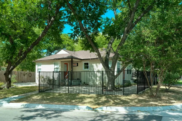 $1,875 | 1700 Eubank Street, Georgetown, TX 78626