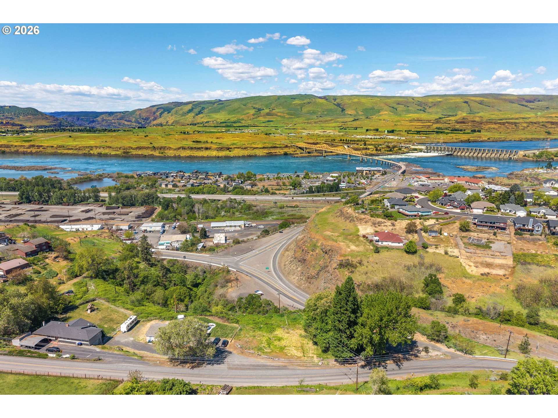 0 Fremont Street The Dalles, OR 97058 - Photo 13 of 16 a view of a city with an ocean view