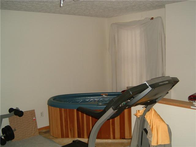 2089 Waymont Road Columbus, OH 43229 - Photo 10 of 12 Gallery Image 10
