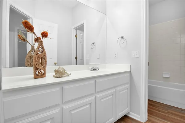 $3,400 | 5813 York Bridge Circle, Austin, TX 78749