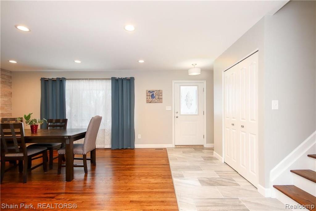 800 Willard Avenue Rochester Hills, MI 48307 - Photo 5 of 41