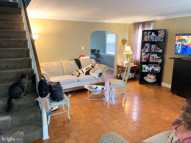 7026 Large Street Philadelphia, PA 19149 - Photo 4 of 15 Living Room