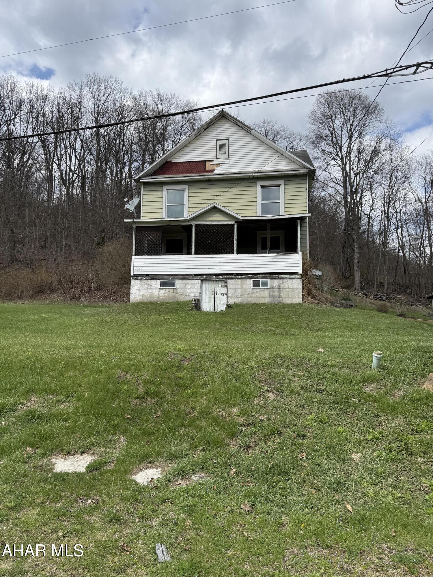 736 Mineral Point Road Mineral Point, PA 15942 - Photo 2 of 10