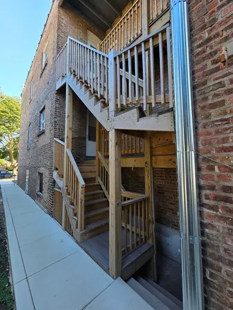 $700,000 | 4252 Prescott Avenue, Lyons, IL 60534