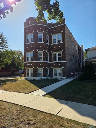 $700,000 | 4252 Prescott Avenue, Lyons, IL 60534