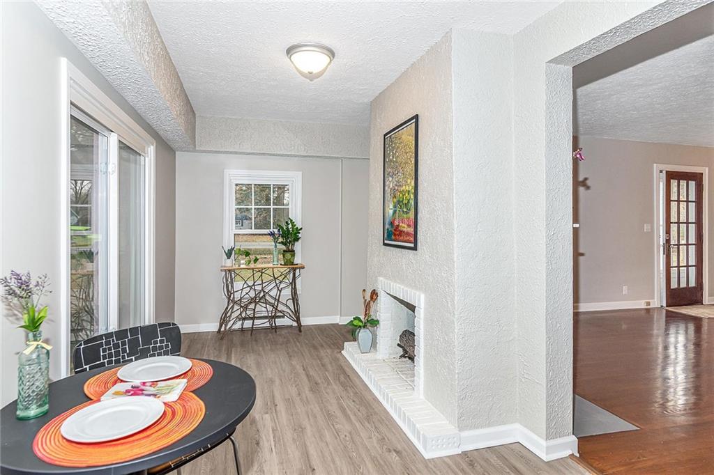 7581 Ditch Road Indianapolis, IN 46260 - Photo 12 of 31 Gallery Image 12