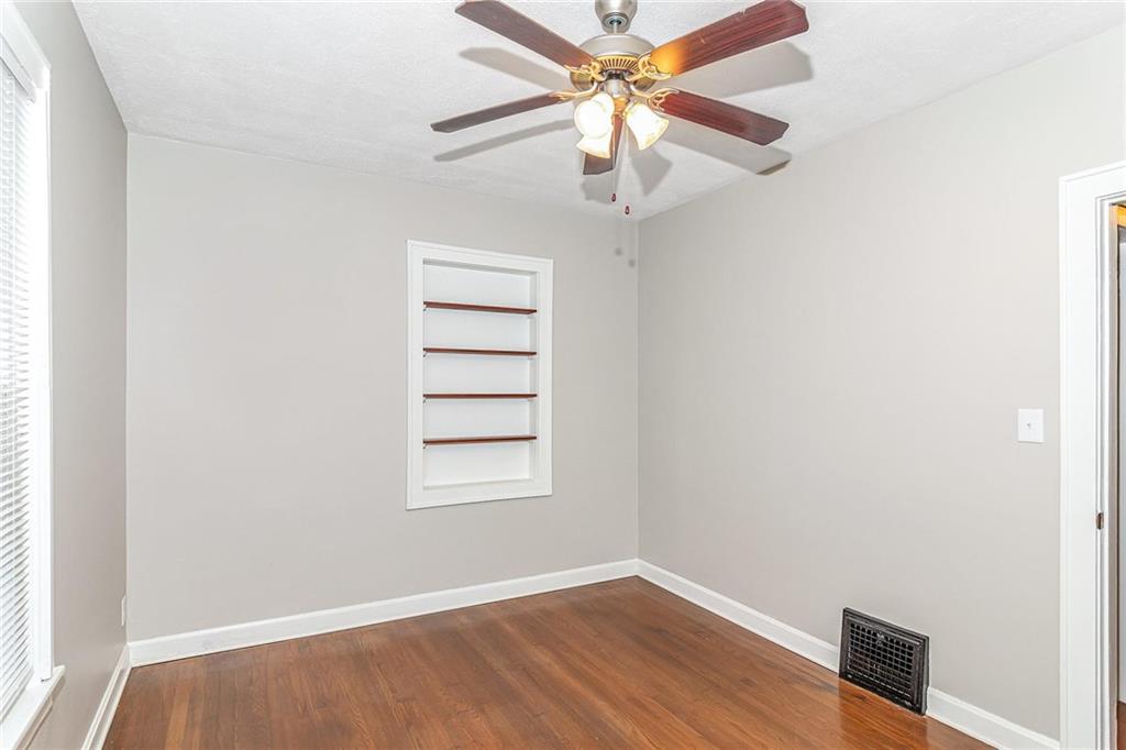 7581 Ditch Road Indianapolis, IN 46260 - Photo 14 of 31 Gallery Image 14