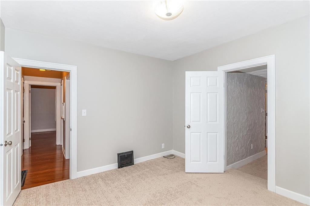 7581 Ditch Road Indianapolis, IN 46260 - Photo 17 of 31 Gallery Image 17