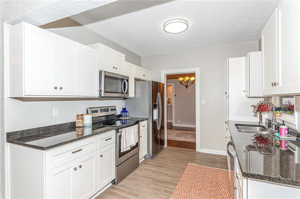 7581 Ditch Road Indianapolis, IN 46260 - Photo 8 of 31 Gallery Image 8