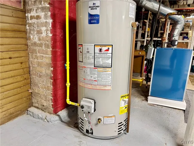 $299,900 | 1039 Midland Avenue, Syracuse, NY 13205