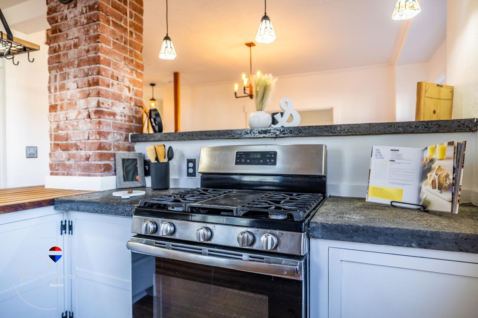 1007 South Wolcott Street Casper, WY 82601 - Photo 8 of 43