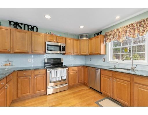 14 Marks Way Maynard, MA 01754 - Photo 7 of 30 Gallery Image 7