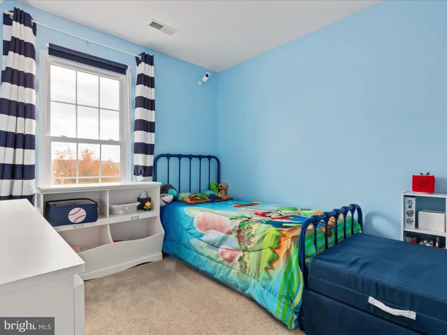 $560,000 | 7002 Manahoac Place, Gainesville, VA 20155