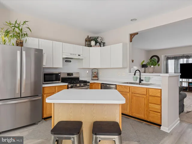 $560,000 | 7002 Manahoac Place, Gainesville, VA 20155