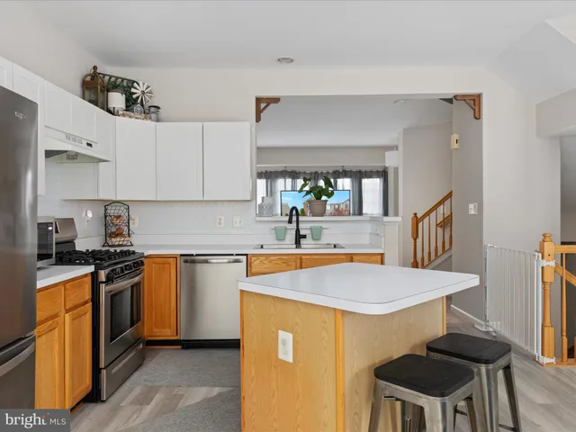 $560,000 | 7002 Manahoac Place, Gainesville, VA 20155