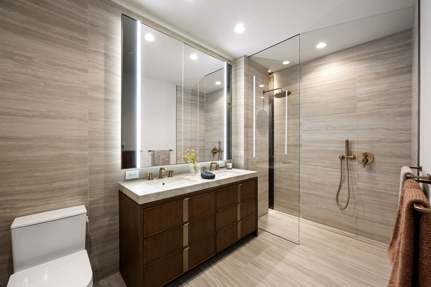 126 East 57th Street, Unit 604 Manhattan, NY 10022 - Photo 4 of 26