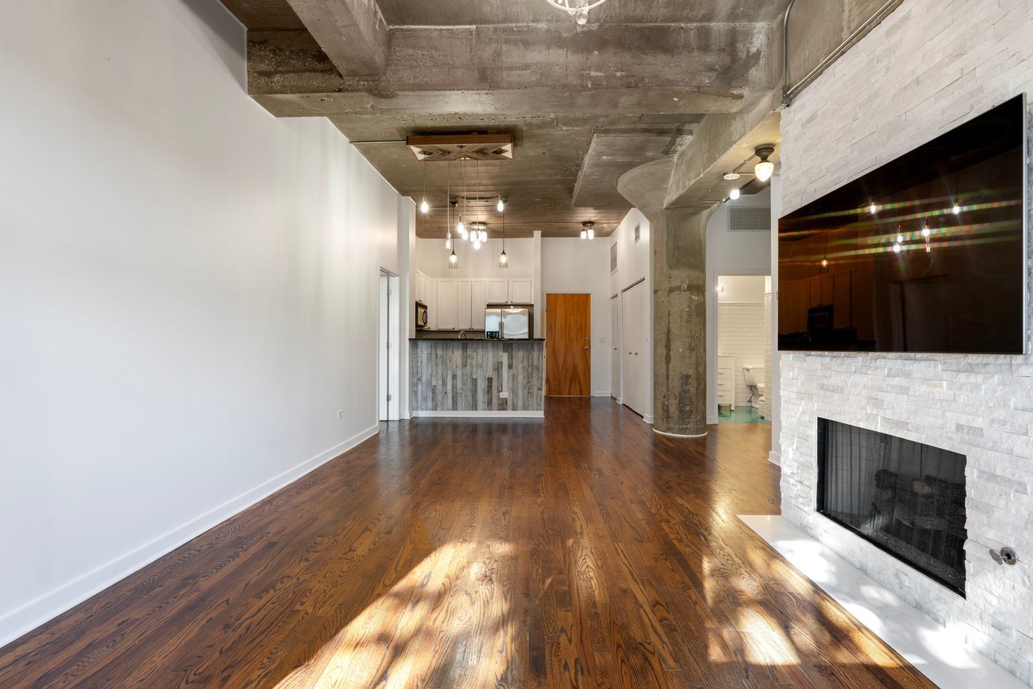 1001 West 15th Street, Unit 318 Chicago, IL 60608 - Photo 17 of 32