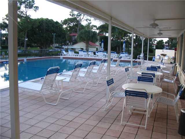 1937 Southwest Palm City Road, Unit 19I Stuart, FL 34994 - Photo 17 of 25 Gallery Image 17