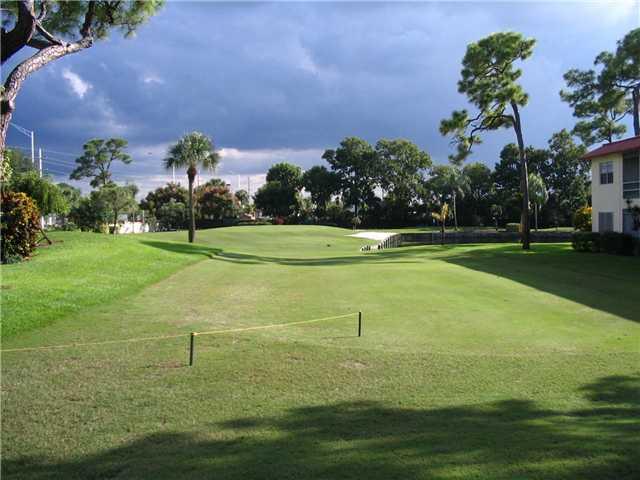 1937 Southwest Palm City Road, Unit 19I Stuart, FL 34994 - Photo 10 of 25 Gallery Image 10