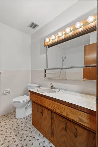 $399,900 | 2404 Hayes Court, Burnsville, MN 55337