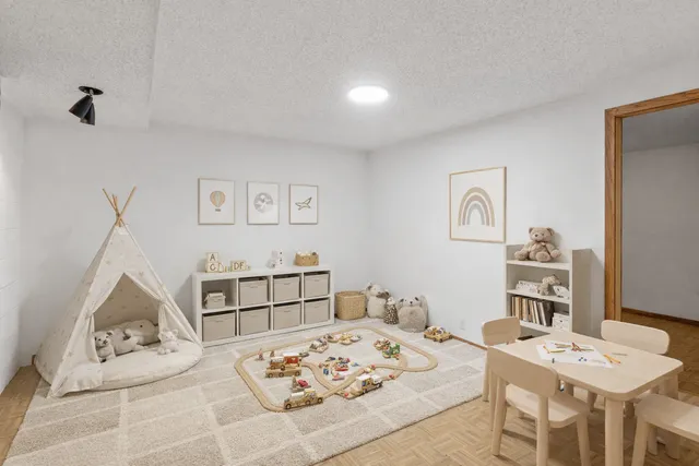 $399,900 | 2404 Hayes Court, Burnsville, MN 55337