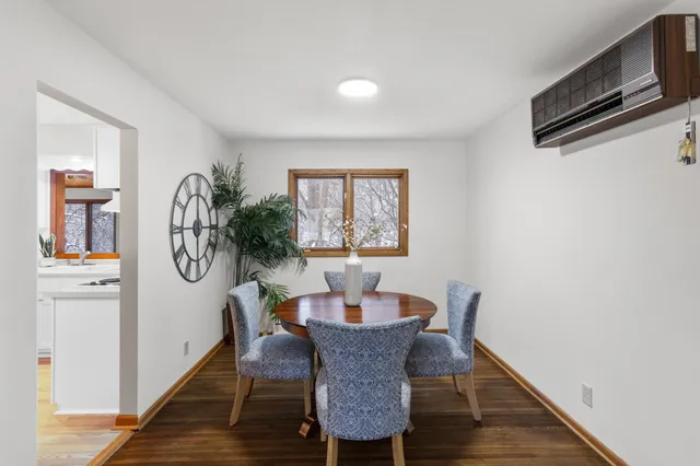 $399,900 | 2404 Hayes Court, Burnsville, MN 55337