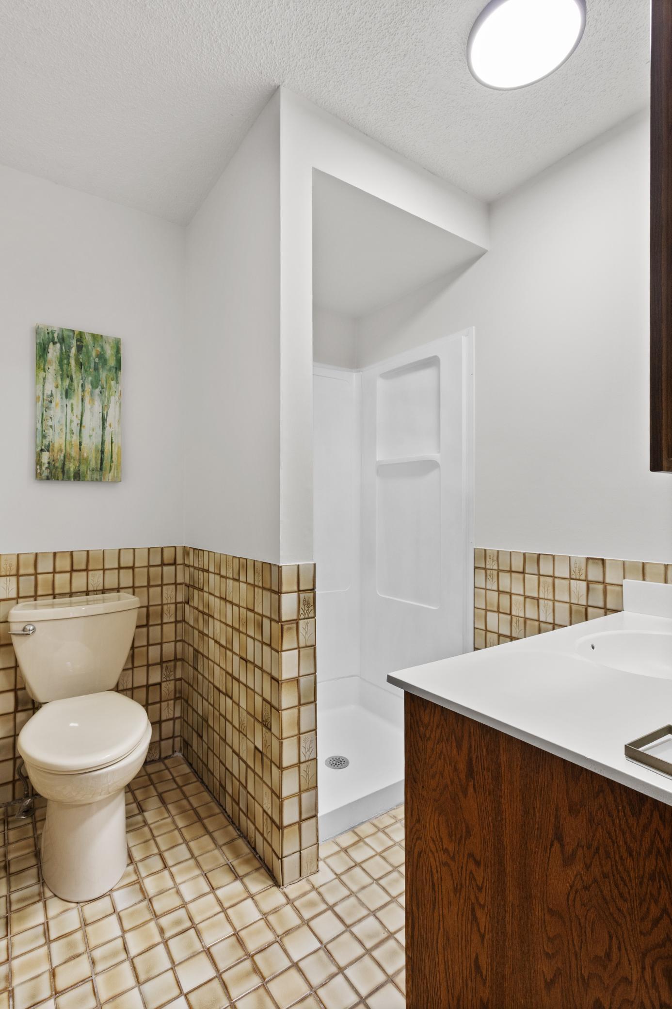 2404 Hayes Court Burnsville, MN 55337 - Photo 10 of 28