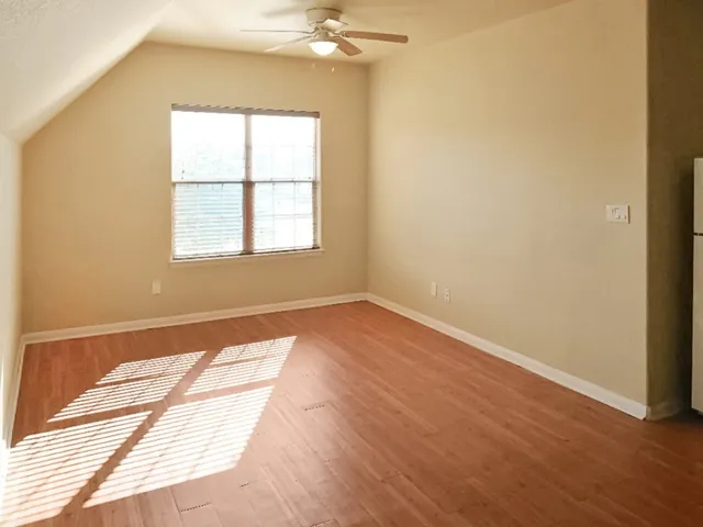 $1,199 | 16219 Oxbow Trail, Unit UPSTAIRS, Buda, TX 78610