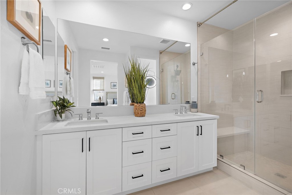 31655 Williams Way Rancho Mission Viejo, CA 92694 - Photo 22 of 35 Primary bathroom - up
