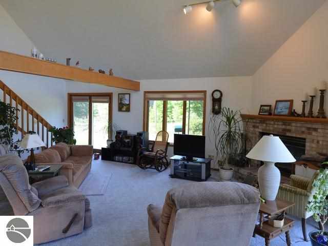 235 East Valley Road Maple City, MI 49664 - Photo 3 of 26 1776269-2.JPG