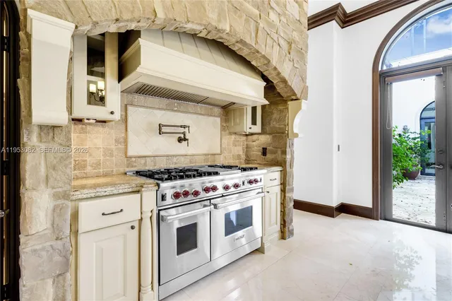 a view of an entryway