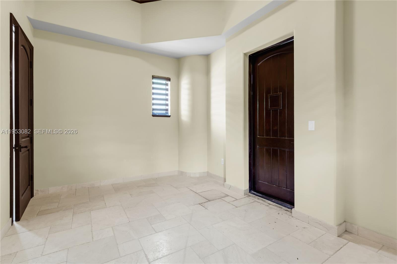 9801 Southwest 60th Court Pinecrest, FL 33156 - Photo 39 of 67 In-Law Suite