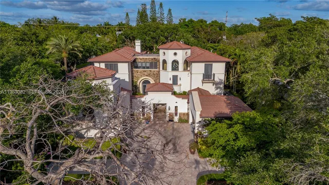 $6,950,000 | 9801 Southwest 60th Court, Pinecrest, FL 33156