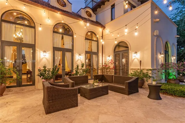 $6,950,000 | 9801 Southwest 60th Court, Pinecrest, FL 33156