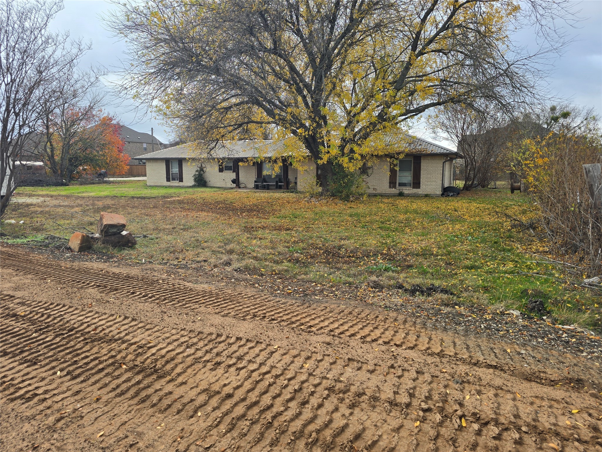 1209 North Day Miar Road Mansfield, TX 76063 - Photo 21 of 34