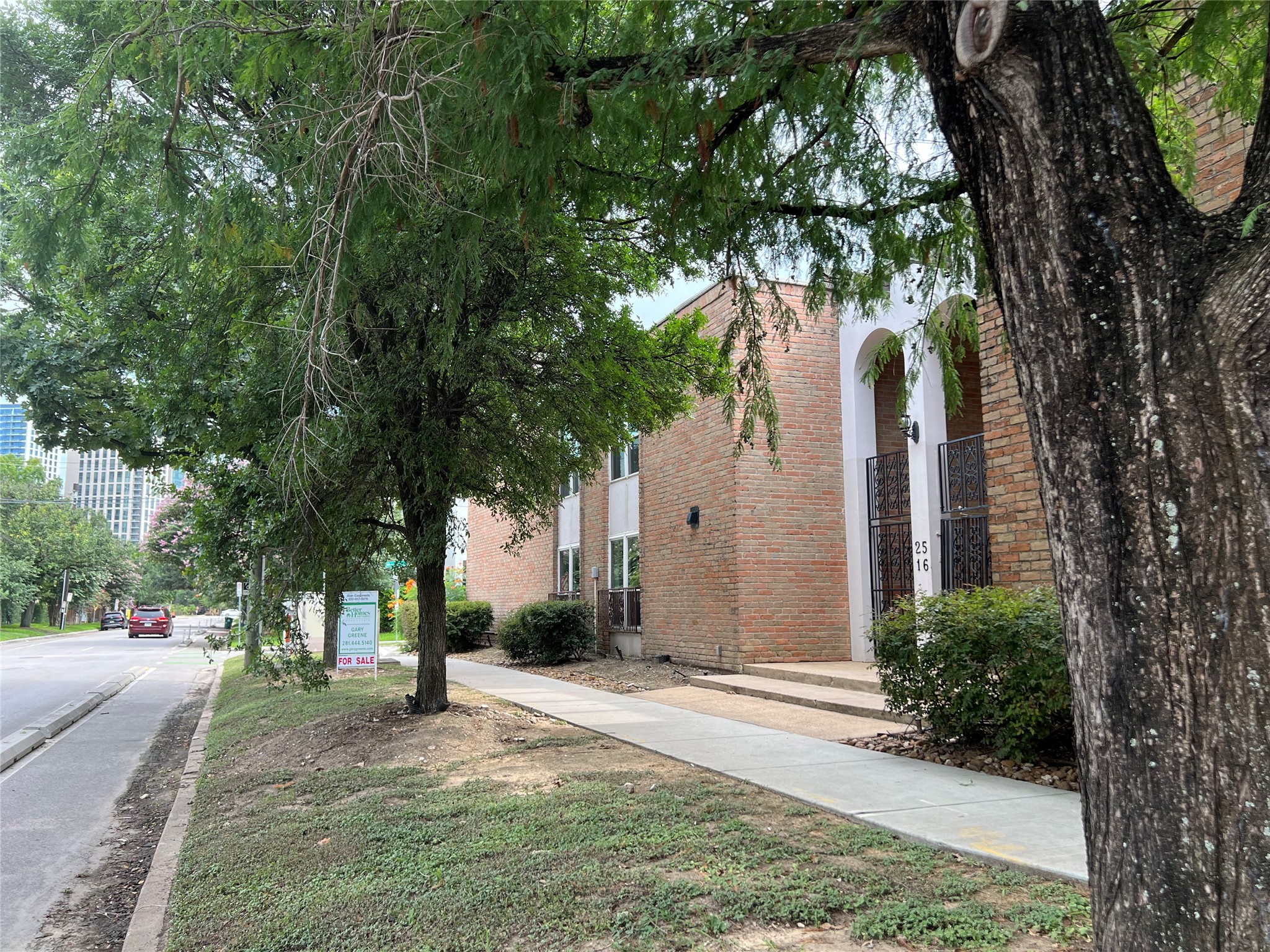 2516 Commonwealth Street, Unit 102 Houston, TX 77006 - Photo 2 of 23