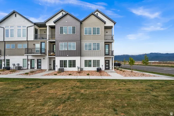 $745,000 | 1867 South 920 East, Heber City, UT 84032