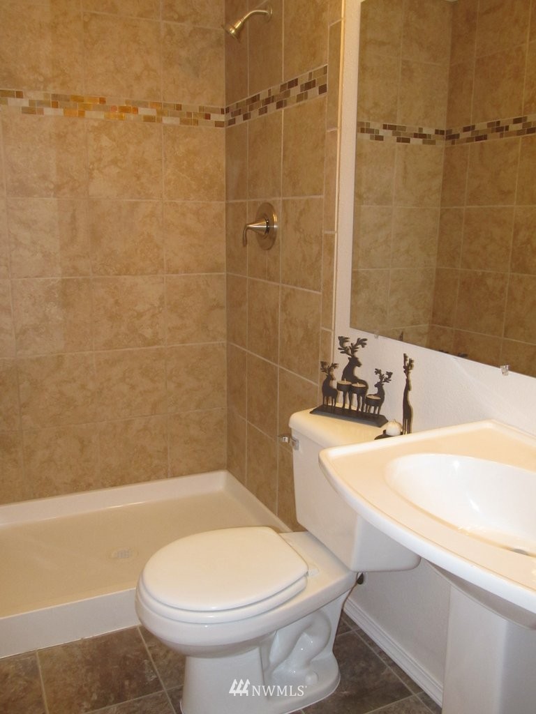 17647 Happy Lane Southwest Rochester, WA 98579 - Photo 11 of 17 Gallery Image 11