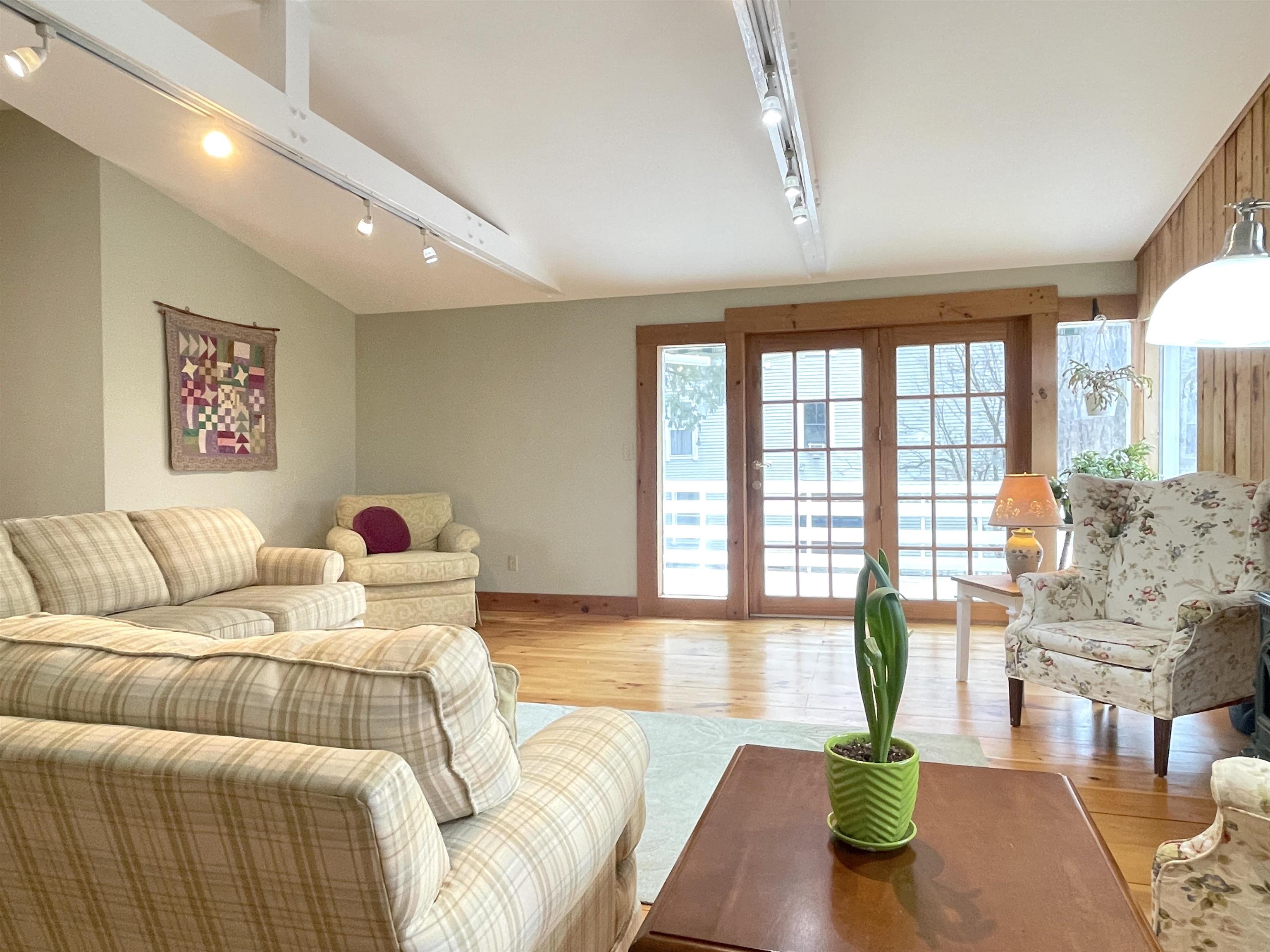 27 Pine Street Peterborough, NH 03458 - Photo 30 of 55