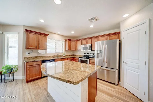 $2,750 | 3563 East Blue Ridge Way, Gilbert, AZ 85298