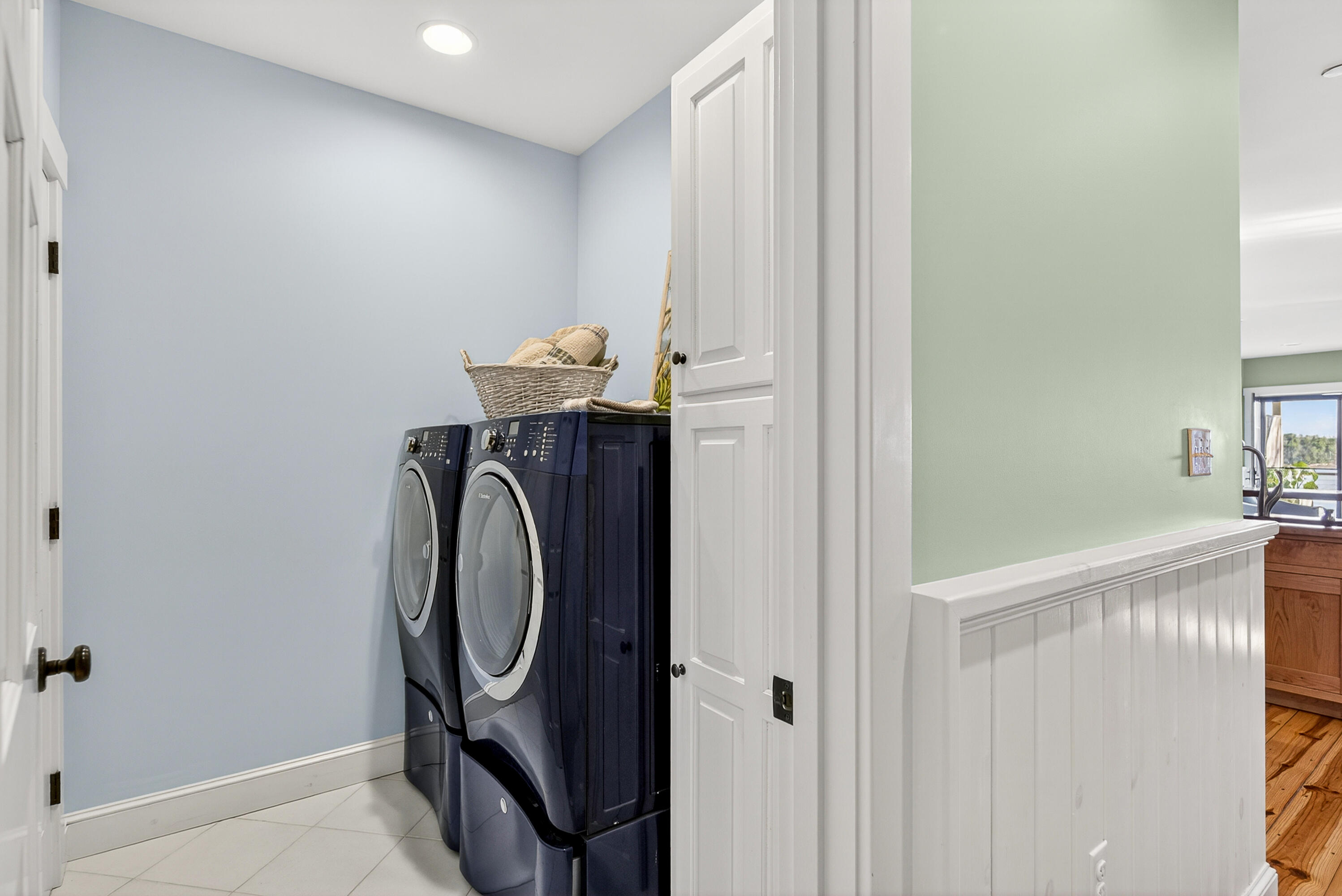 75 Main Street, Unit 4 Newcastle, ME 04553 - Photo 23 of 36 29_75Main_Unit4_S_print